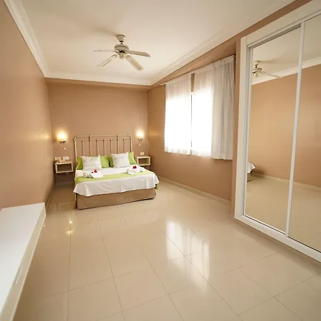 Hotel Rf Astoria - Adults Only