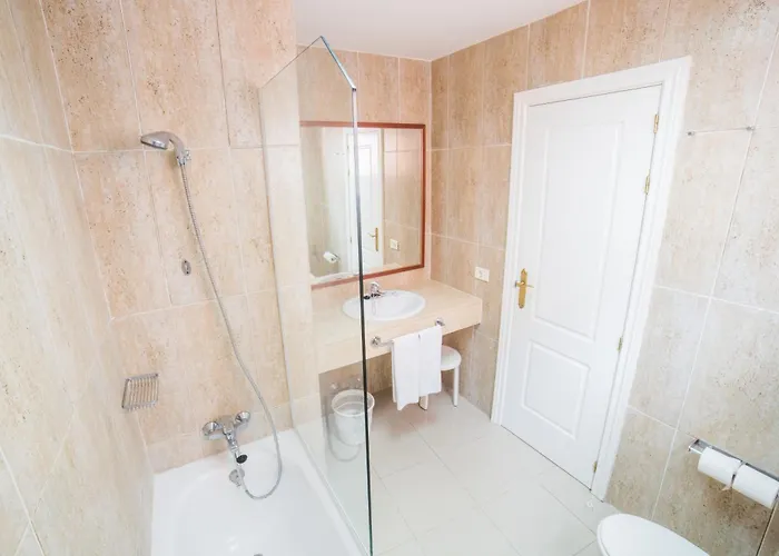 Hotel Rf Astoria - Adults Only 3*