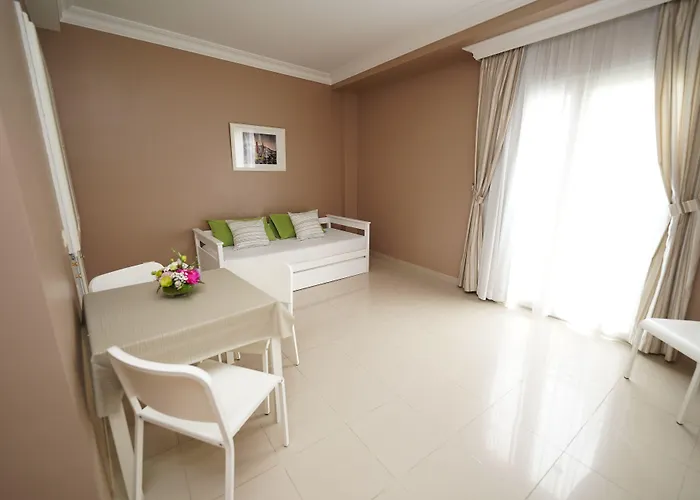 Hotel Rf Astoria - Adults Only 3*